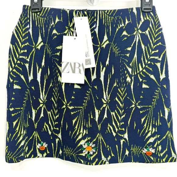 Zara Blue Tropical Textured Jacquard Rhinestone Floral Stretch Mini Skirt NEW - Picture 8 of 14